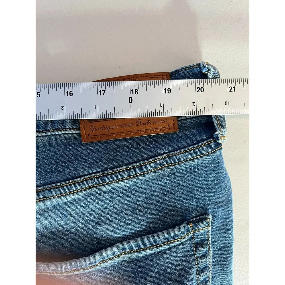 Lucky Brand Mens Denim Jeans Size 42x32 Medium Wash Stretch Straight Leg 7M12408